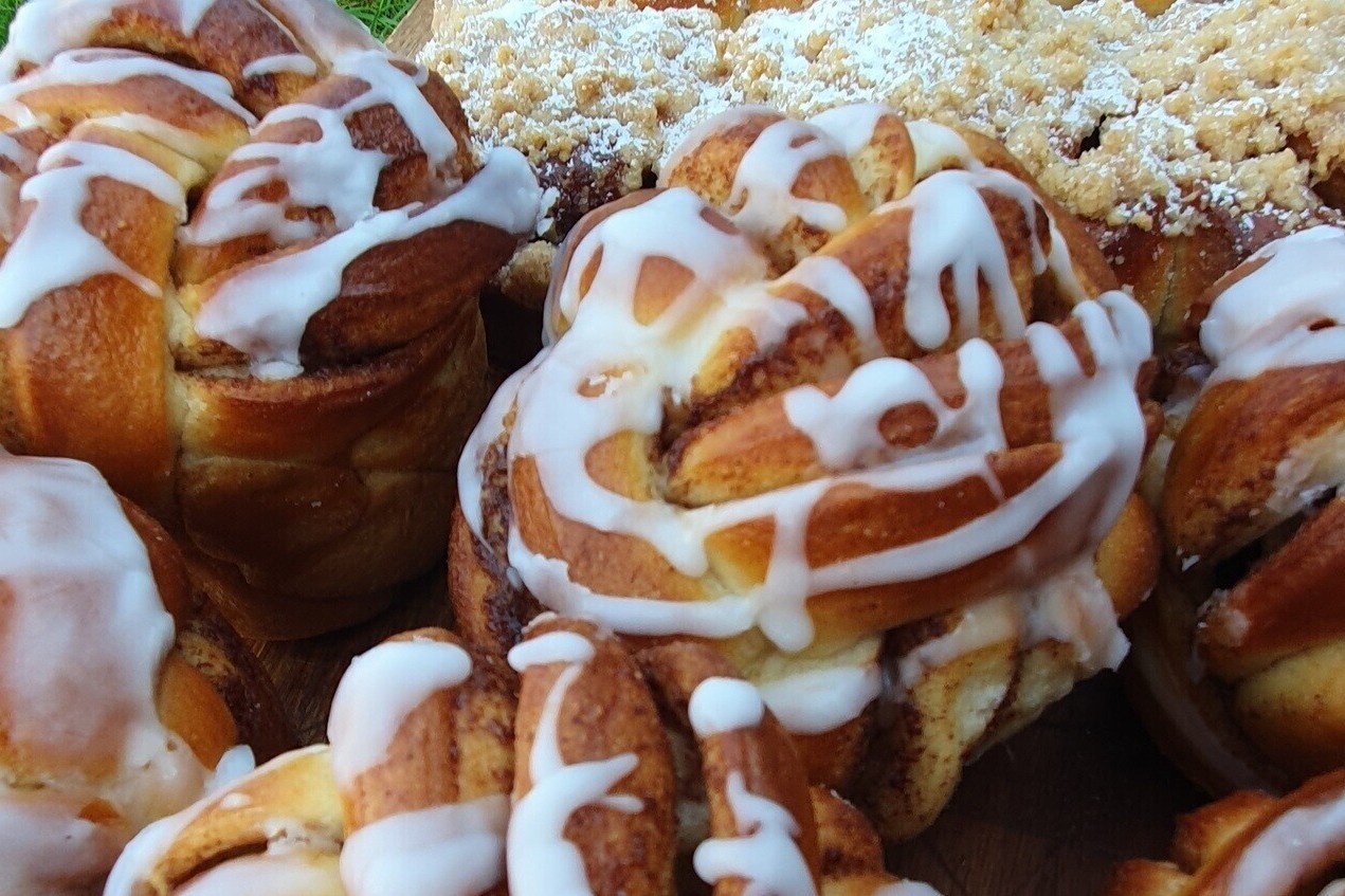 Cinnamon Buns cover